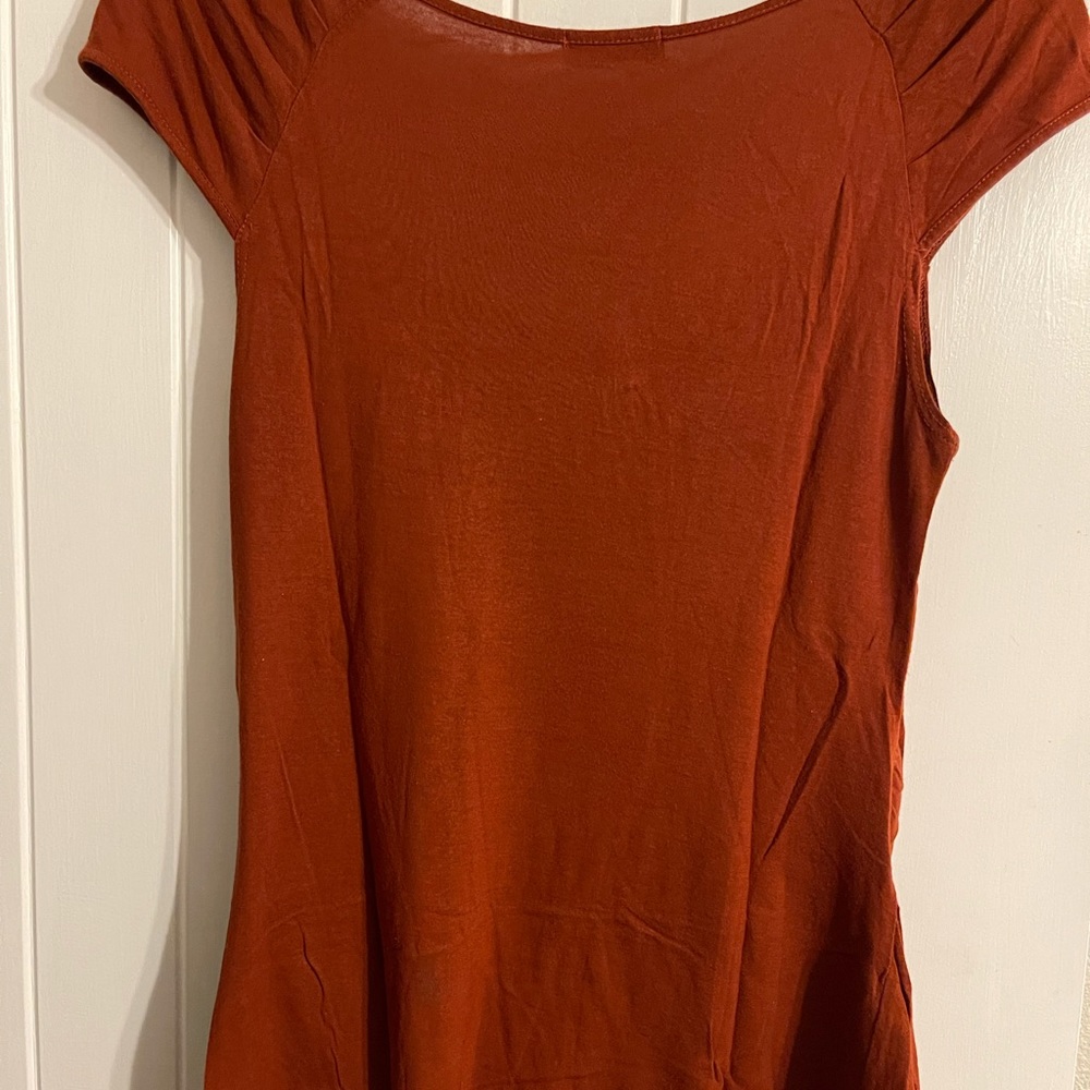 Forever21 Rust blouse - Picture 2 of 2